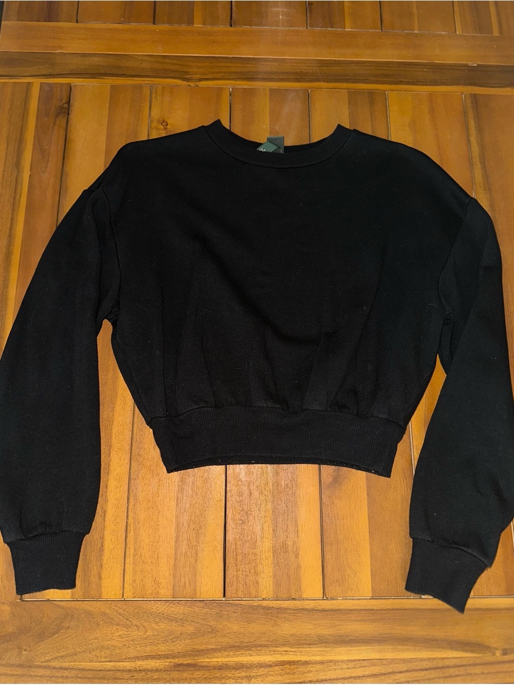 wild fable Black Crewneck Sweatshirt with Green Tag
